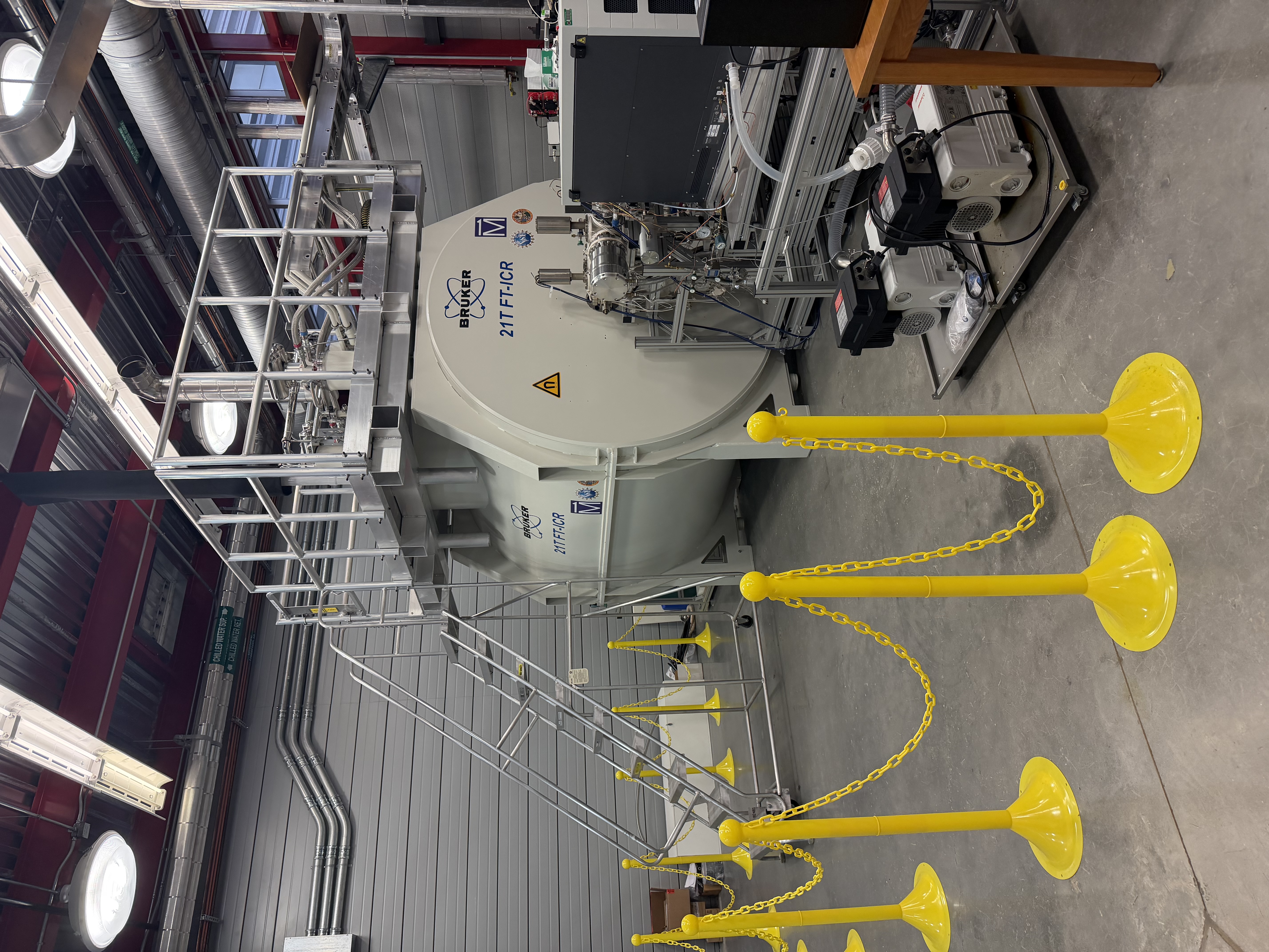 FT-ICR MS Instrument