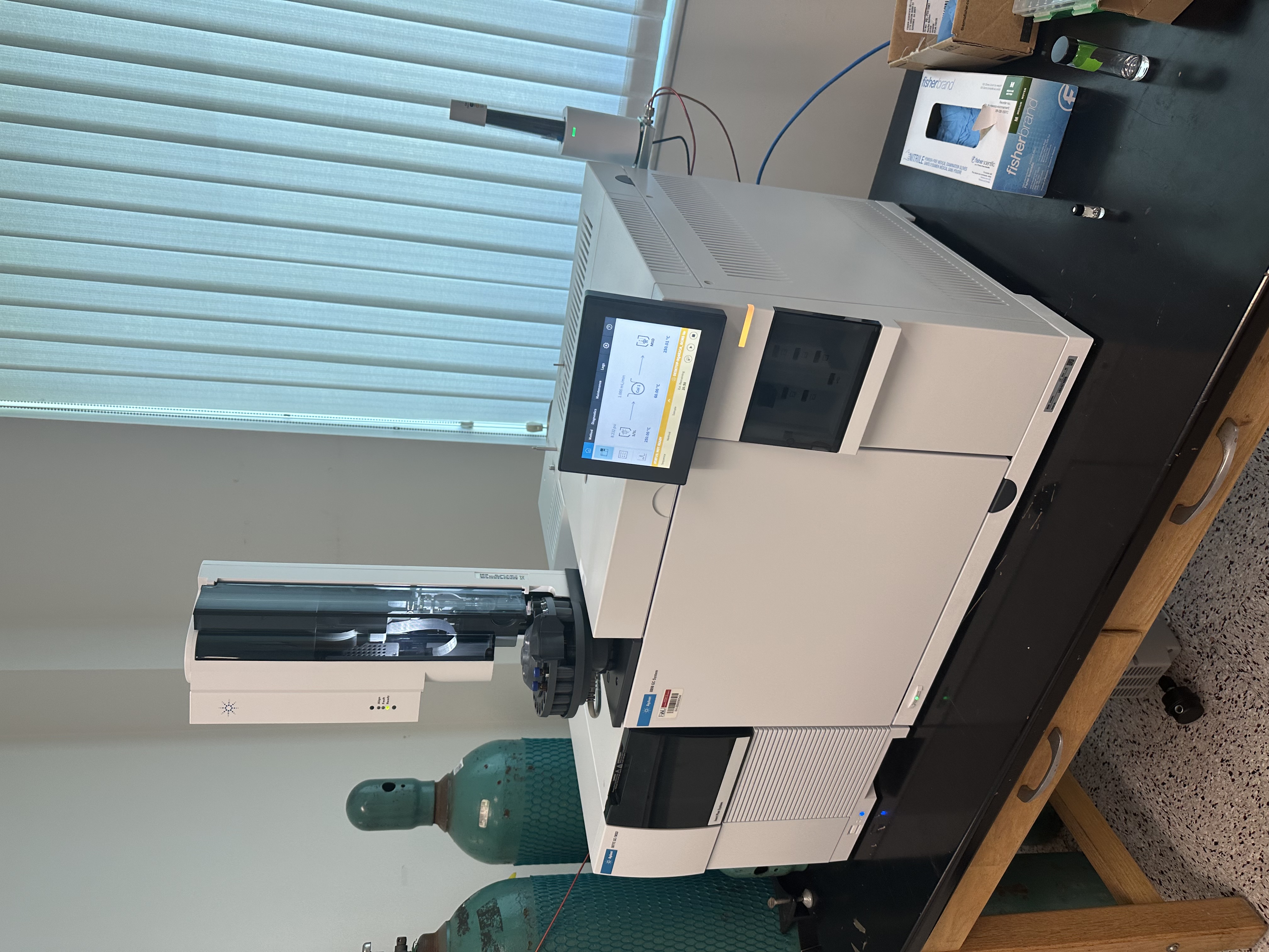 GC-MS Instrument photo